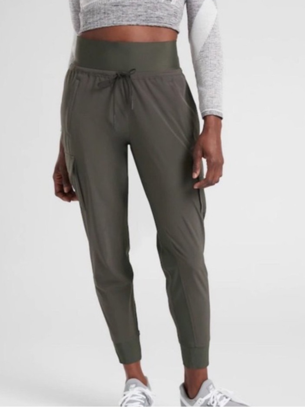 Athleta Sz 14 Sutton Jogger Pull On Cargo Pants Arbor Olive Style 405713-04